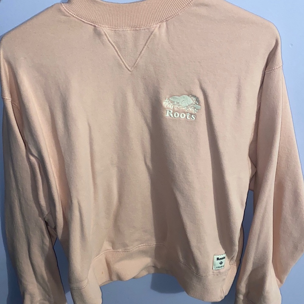 Pink roots pull over